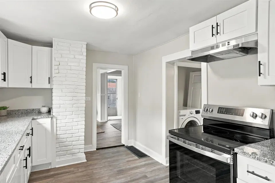 2 Bed 1 Bath Classic Historic Era Home in Manchester, NH - 2