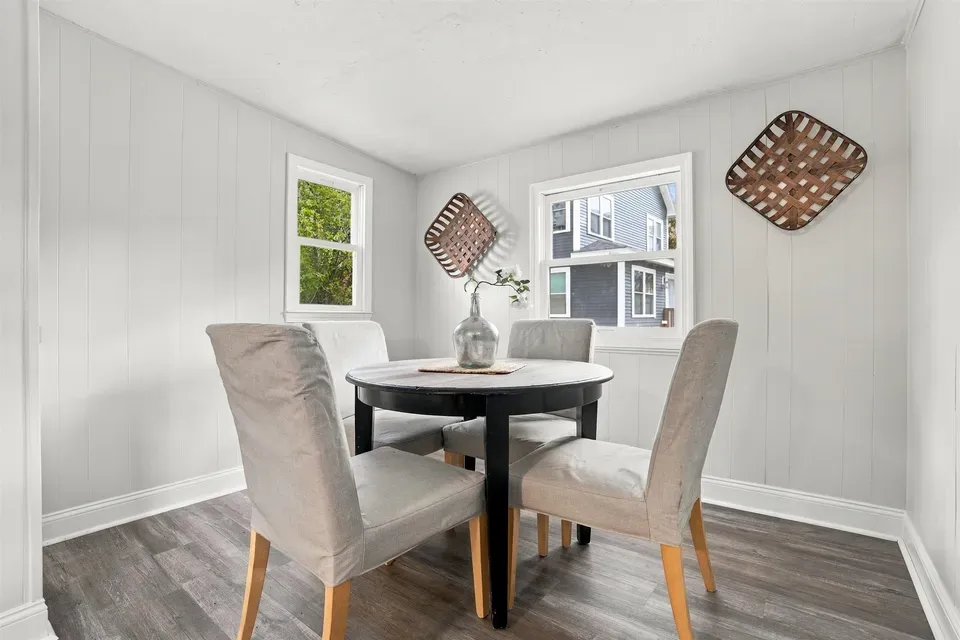 2 Bed 1 Bath Classic Historic Era Home in Manchester, NH - 5