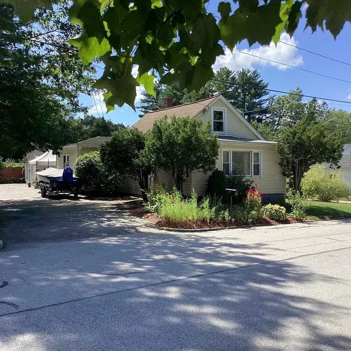 2 Bed 1 Bath Classic Historic Era Home in Manchester, NH - 1
