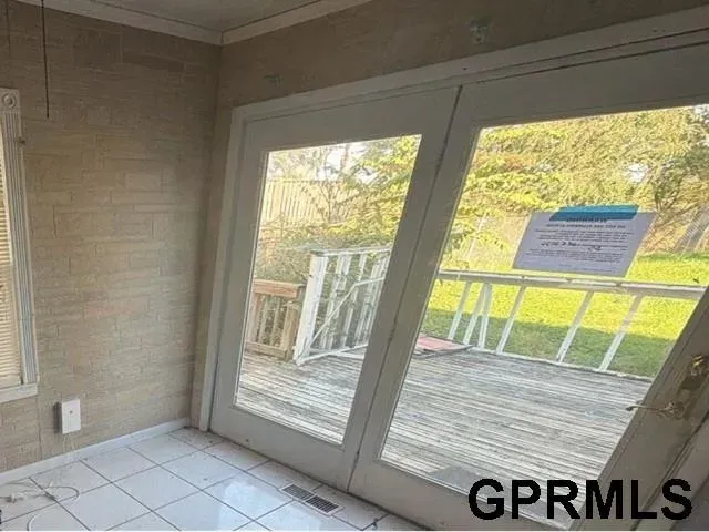 2 Bed 1 Bath Classic Historic Era Home in Omaha, NE - 2