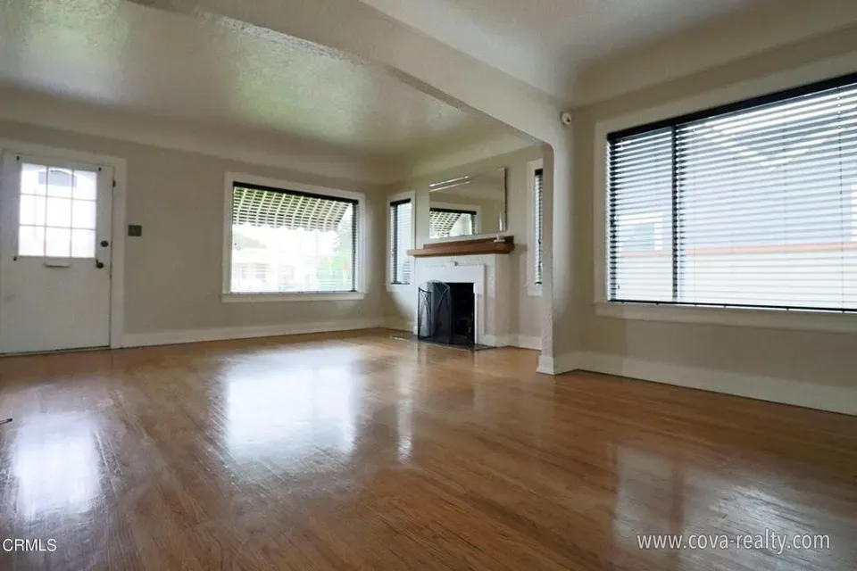 2 Bed 1 Bath Classic Historic Era Home in Oxnard, CA - 3