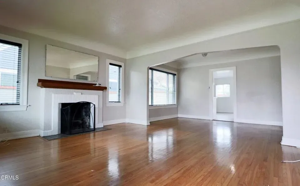 2 Bed 1 Bath Classic Historic Era Home in Oxnard, CA - 4