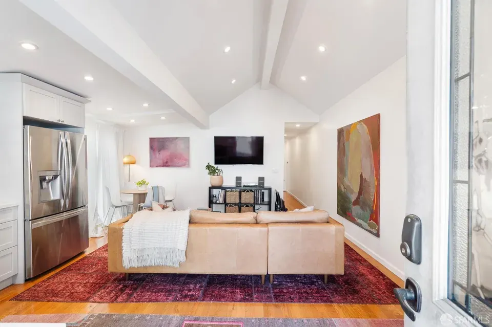 2 Bed 1 Bath Classic Historic Era Home in San Francisco, CA - 5