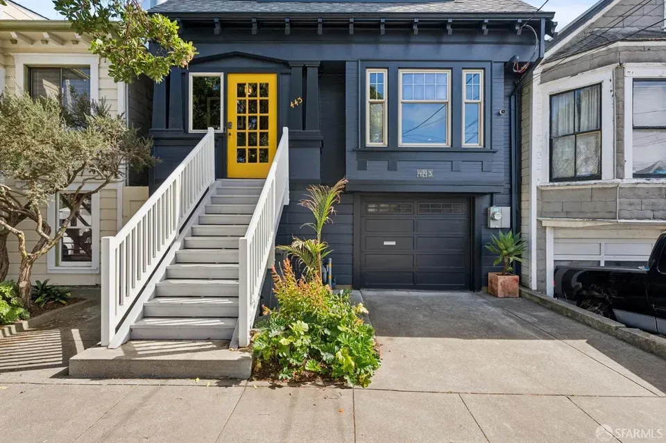 2 Bed 1 Bath Classic Historic Era Home in San Francisco, CA - 2