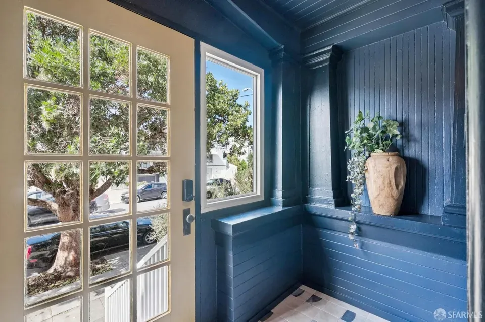 2 Bed 1 Bath Classic Historic Era Home in San Francisco, CA - 4