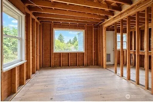 2 Bed 1 Bath Classic Historic Era Home in Seattle, WA - 3