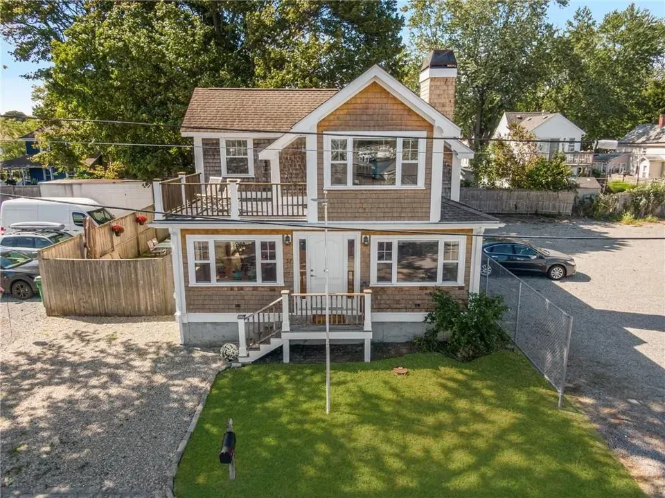 2 Bed 1 Bath Classic Historic Era Home in Warwick, RI - 2