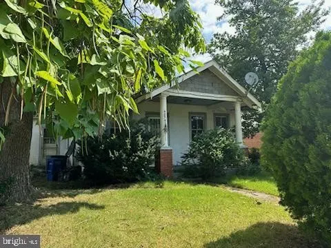 2 Bed 1 Bath Classic Historic Era Home in Washington, DC