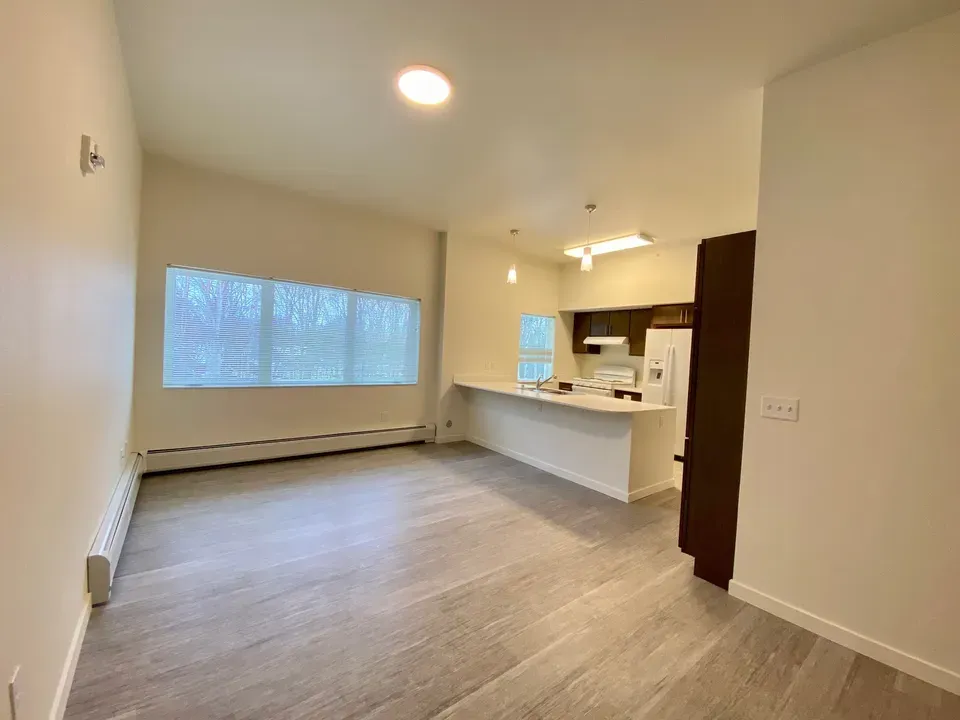 2 Bed 1 Bath Contemporary High-Rise Condo in Anchorage, AK - 5