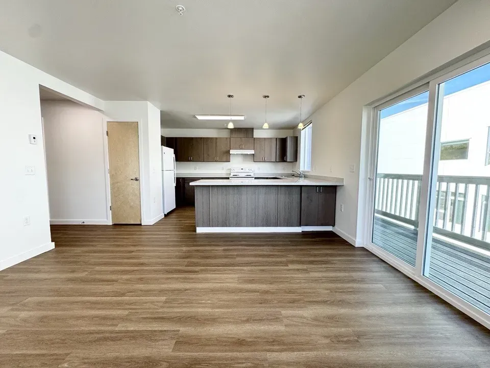 2 Bed 1 Bath Contemporary High-Rise Condo in Anchorage, AK - 1
