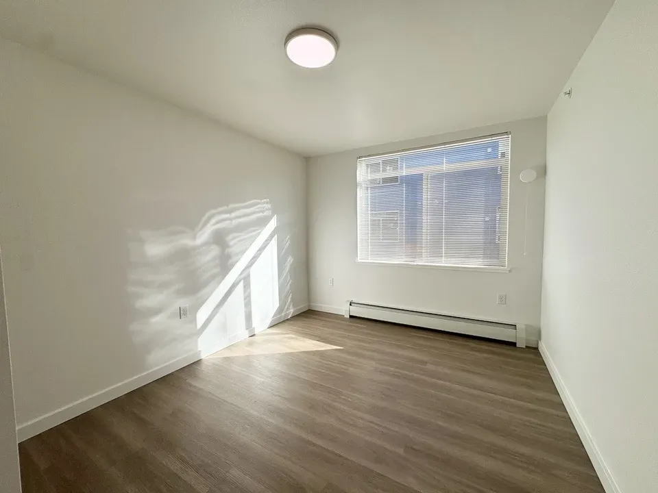2 Bed 1 Bath Contemporary High-Rise Condo in Anchorage, AK - 4