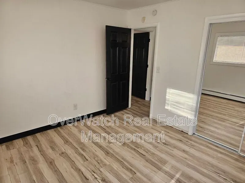 2 Bed 1 Bath Contemporary High-Rise Condo in Anchorage, AK - 3