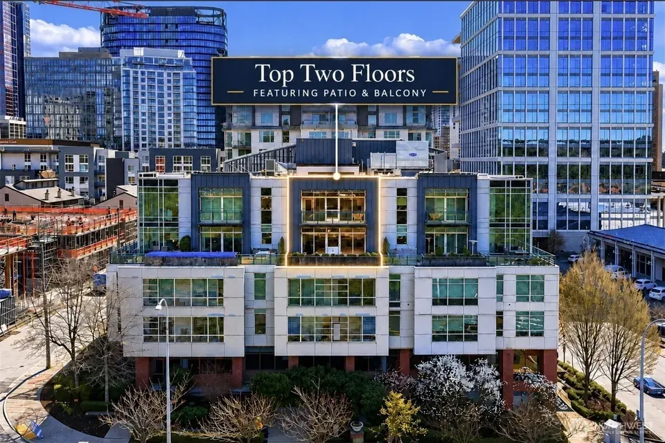 2 Bed 1 Bath Contemporary High-Rise Condo in Bellevue, WA - 1