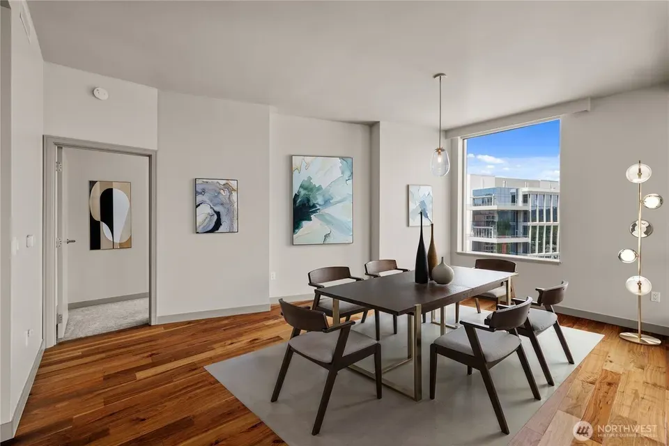 2 Bed 1 Bath Contemporary High-Rise Condo in Bellevue, WA - 5