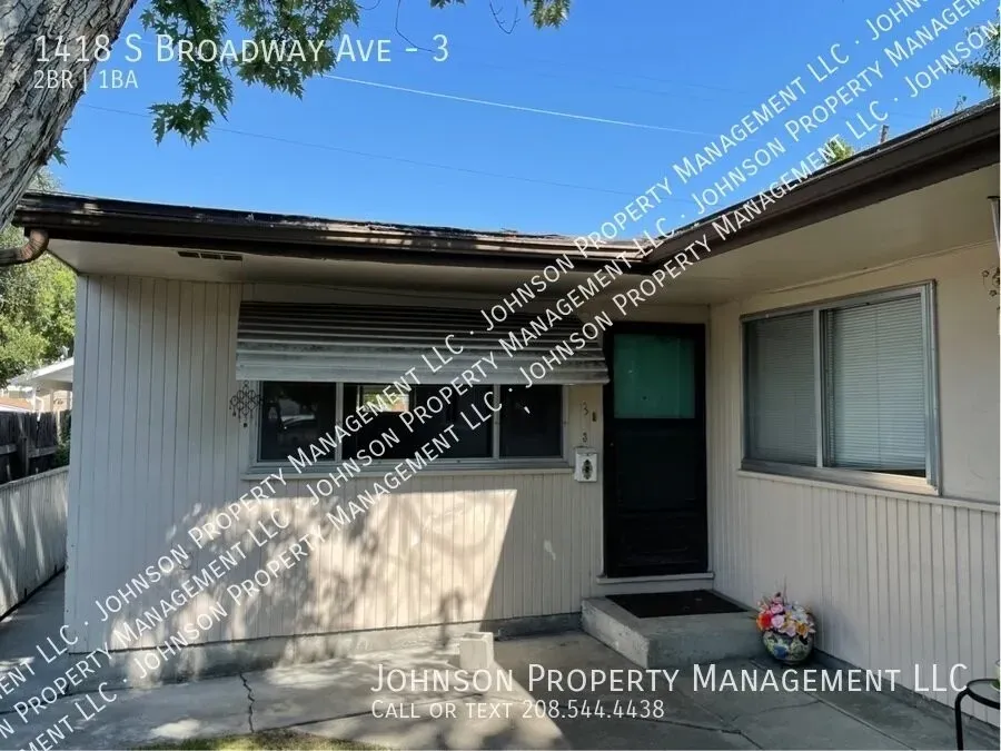 2 Bed 1 Bath Contemporary High-Rise Condo in Boise, ID