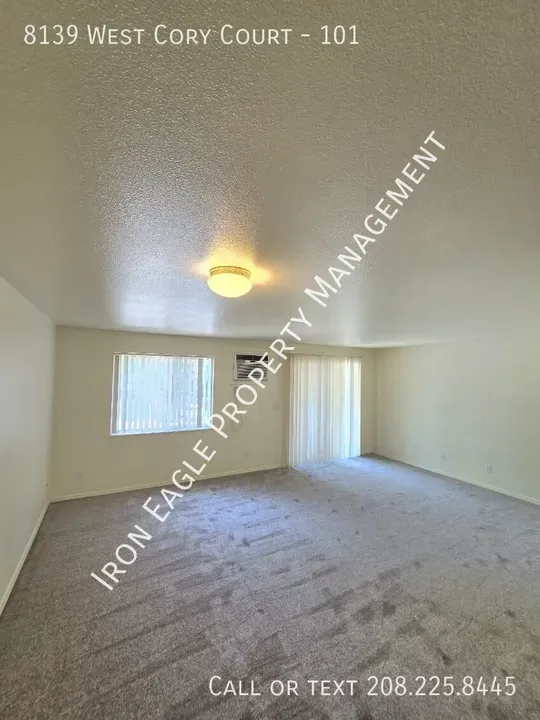2 Bed 1 Bath Contemporary High-Rise Condo in Boise, ID - 2