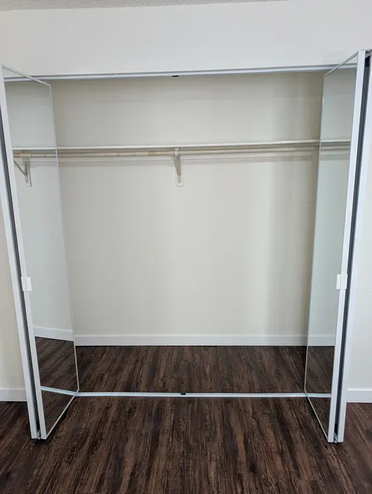 2 Bed 1 Bath Contemporary High-Rise Condo in Boise, ID - 4
