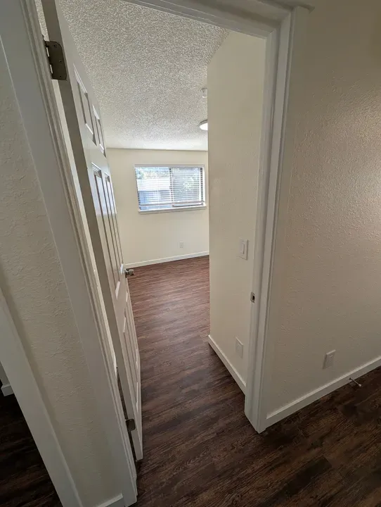 2 Bed 1 Bath Contemporary High-Rise Condo in Boise, ID - 5