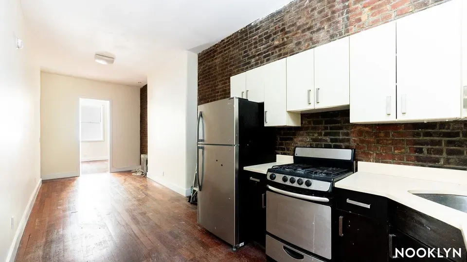 2 Bed 1 Bath Contemporary High-Rise Condo in Brooklyn, NY