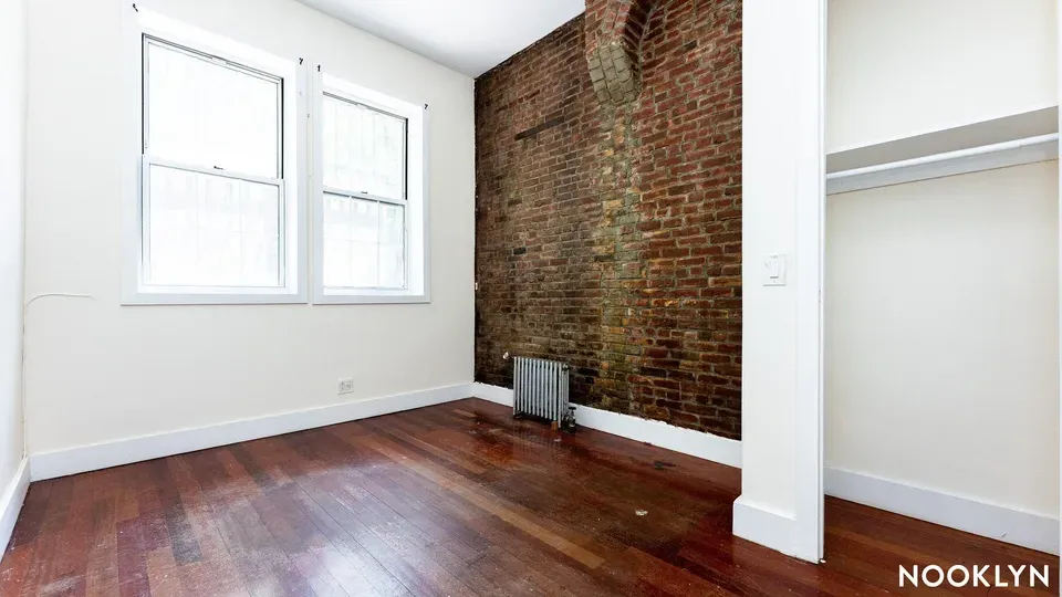 2 Bed 1 Bath Contemporary High-Rise Condo in Brooklyn, NY - 5