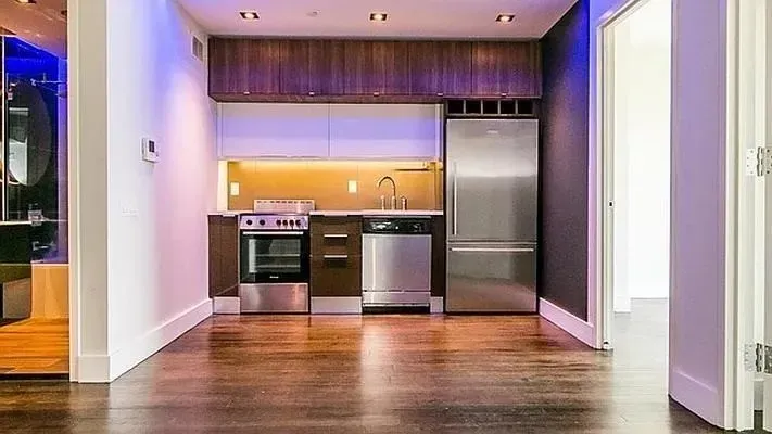2 Bed 1 Bath Contemporary High-Rise Condo in Brooklyn, NY