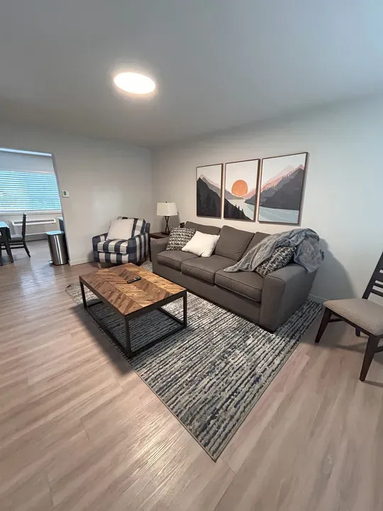 2 Bed 1 Bath Contemporary High-Rise Condo in Coeur d Alene, ID