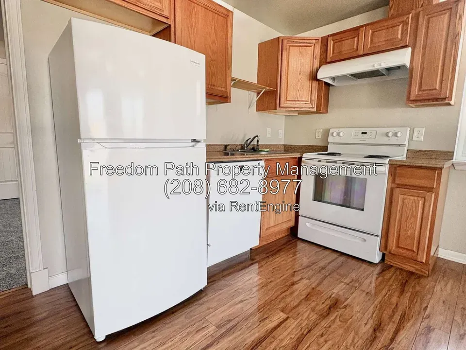 2 Bed 1 Bath Contemporary High-Rise Condo in Coeur d Alene, ID - 5