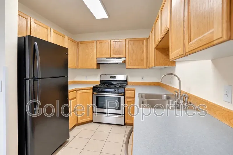 2 Bed 1 Bath Contemporary High-Rise Condo in Coeur d Alene, ID - 2