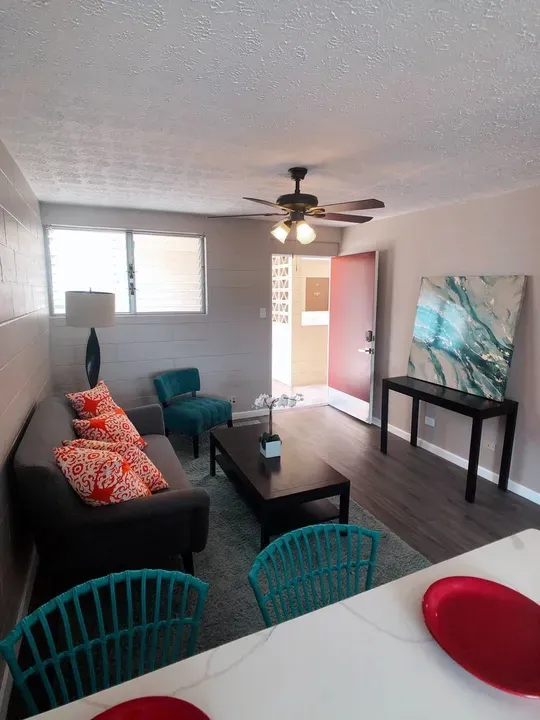 2 Bed 1 Bath Contemporary High-Rise Condo in Honolulu, HI - 4