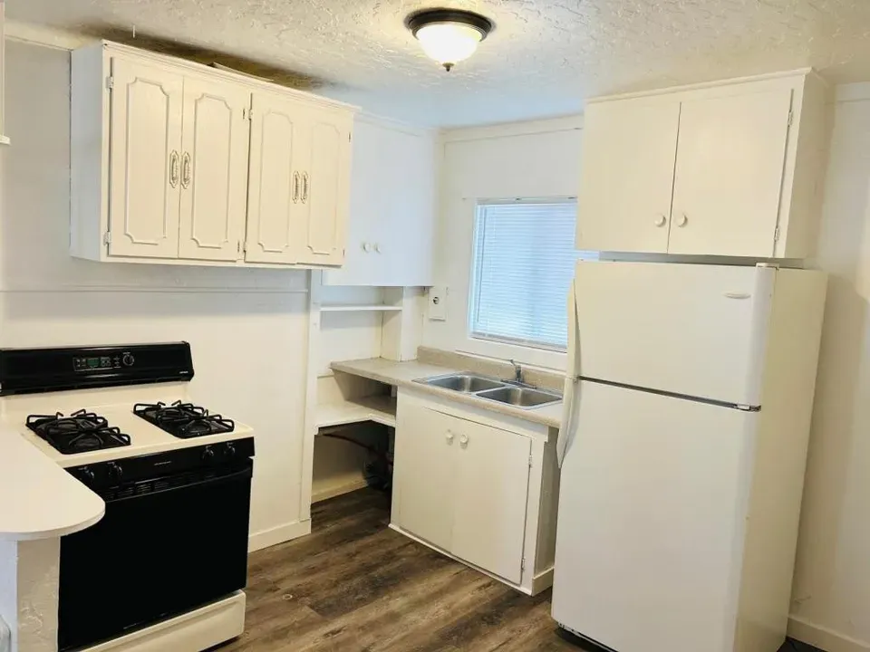2 Bed 1 Bath Contemporary High-Rise Condo in Idaho Falls, ID - 3