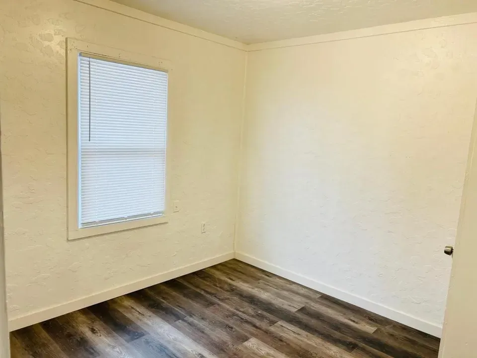 2 Bed 1 Bath Contemporary High-Rise Condo in Idaho Falls, ID - 5