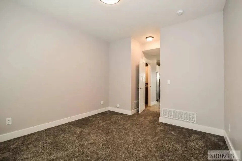 2 Bed 1 Bath Contemporary High-Rise Condo in Idaho Falls, ID - 4