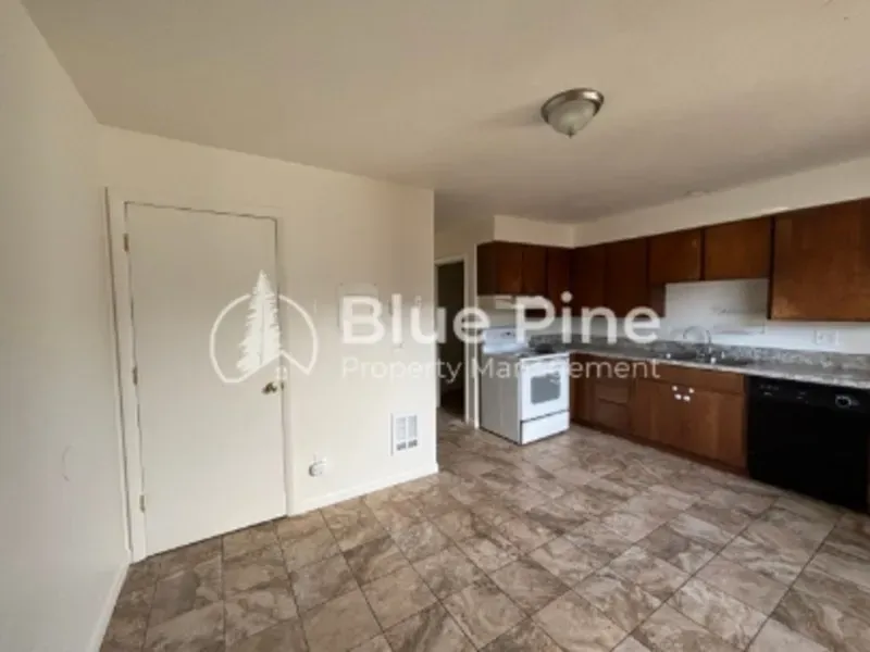2 Bed 1 Bath Contemporary High-Rise Condo in Idaho Falls, ID - 4