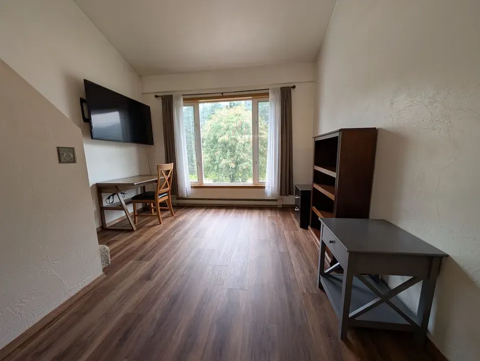 2 Bed 1 Bath Contemporary High-Rise Condo in Juneau, AK - 3
