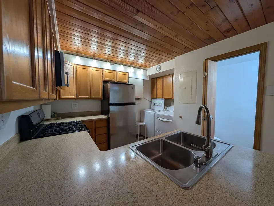 2 Bed 1 Bath Contemporary High-Rise Condo in Juneau, AK - 5