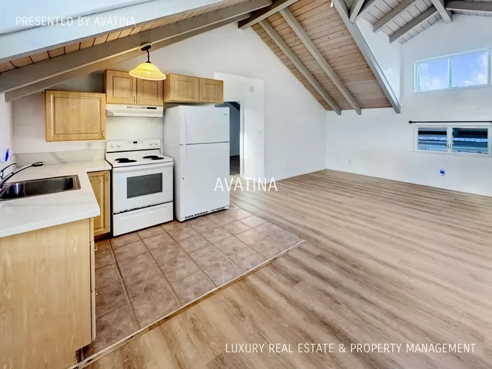 2 Bed 1 Bath Contemporary High-Rise Condo in Kailua, HI - 2