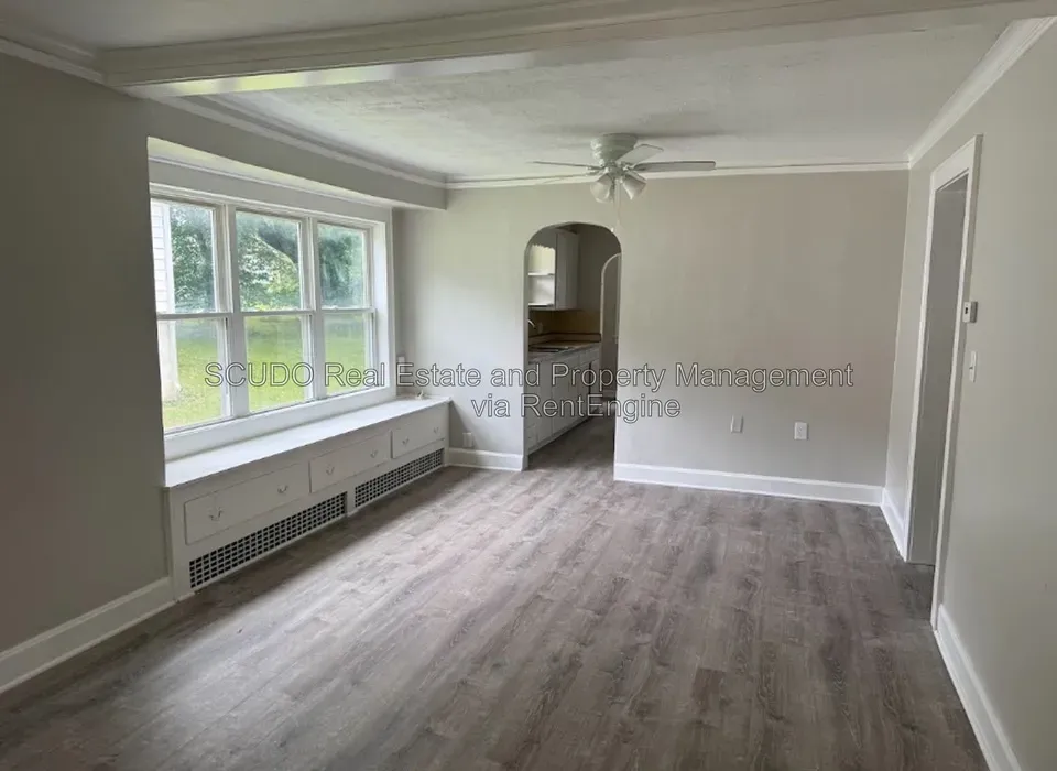 2 Bed 1 Bath Contemporary High-Rise Condo in Kansas City, KS - 3