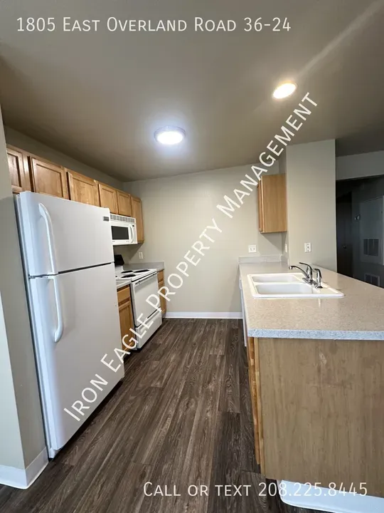 2 Bed 1 Bath Contemporary High-Rise Condo in Meridian, ID - 3