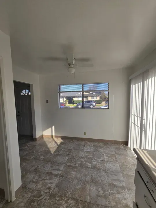 2 Bed 1 Bath Contemporary High-Rise Condo in Modesto, CA - 4