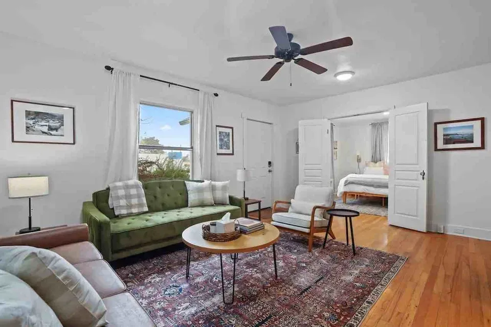 2 Bed 1 Bath Contemporary High-Rise Condo in Nampa, ID - 2