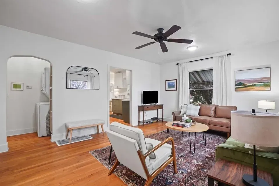 2 Bed 1 Bath Contemporary High-Rise Condo in Nampa, ID - 3