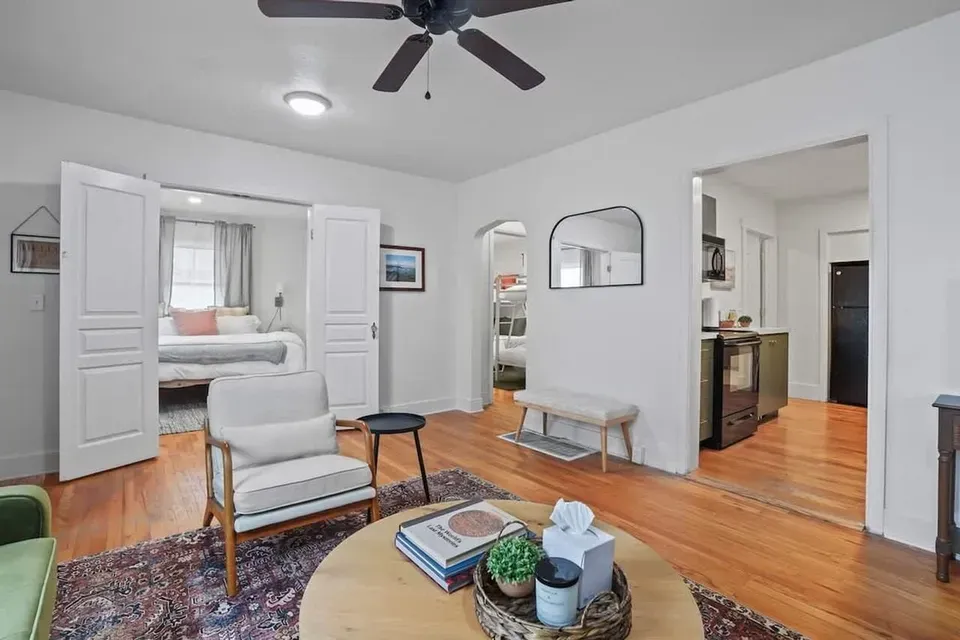 2 Bed 1 Bath Contemporary High-Rise Condo in Nampa, ID - 4
