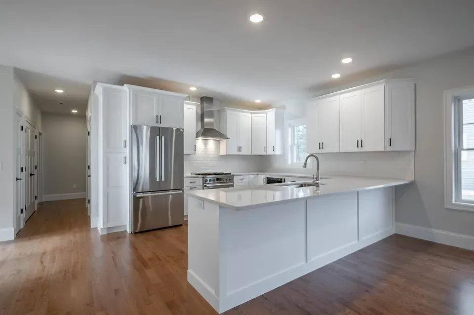 2 Bed 1 Bath Contemporary High-Rise Condo in Nashua, NH - 5