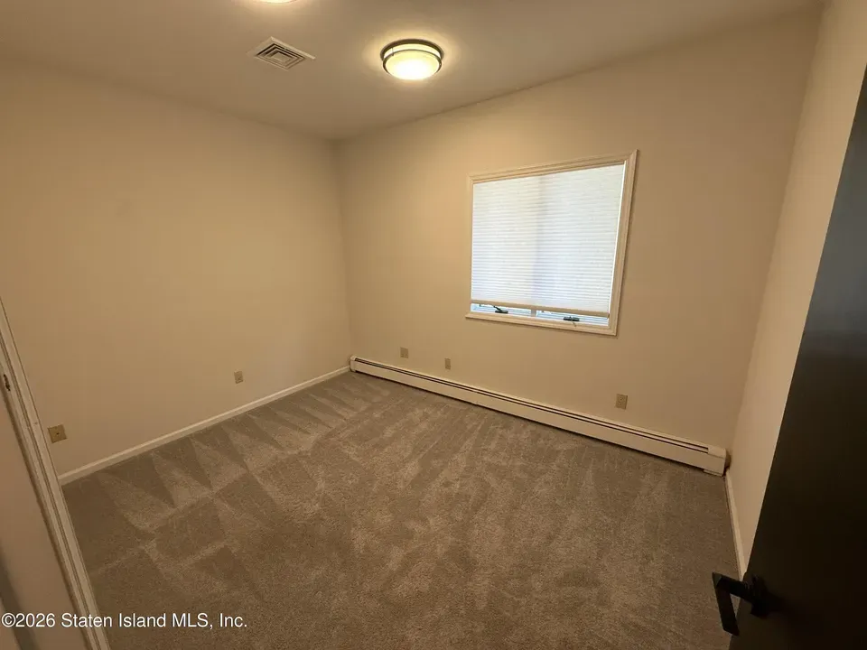 2 Bed 1 Bath Contemporary High-Rise Condo in New York, NY - 3