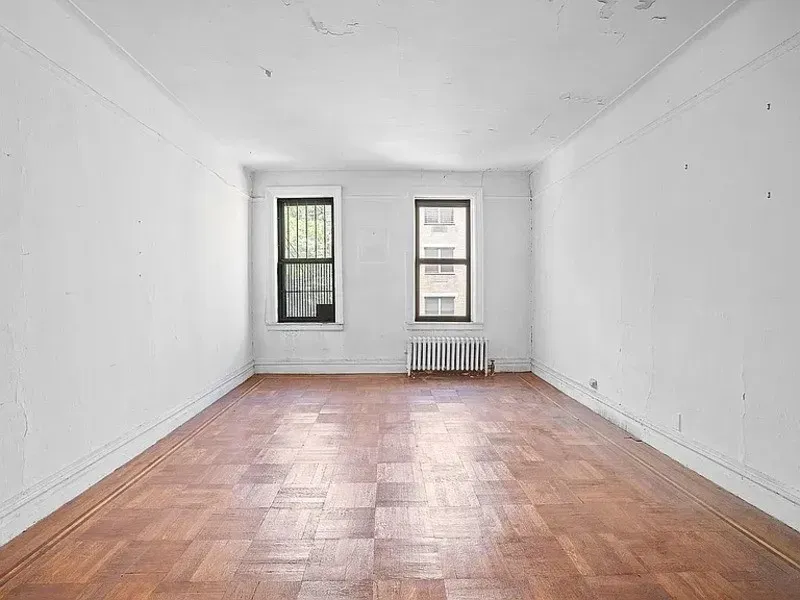 2 Bed 1 Bath Contemporary High-Rise Condo in New York, NY - 3