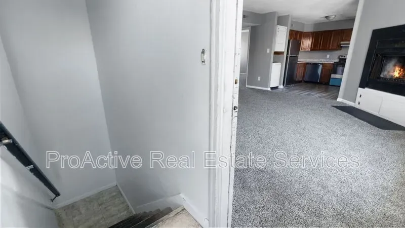 2 Bed 1 Bath Contemporary High-Rise Condo in Norfolk, VA - 3