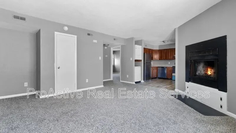 2 Bed 1 Bath Contemporary High-Rise Condo in Norfolk, VA - 5