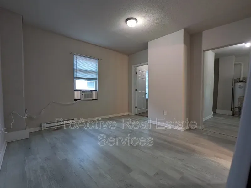 2 Bed 1 Bath Contemporary High-Rise Condo in Norfolk, VA - 2