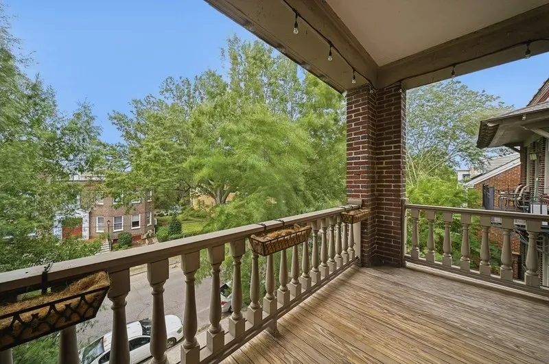 2 Bed 1 Bath Contemporary High-Rise Condo in Norfolk, VA - 4