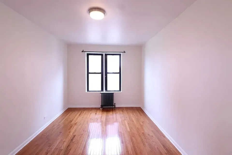 2 Bed 1 Bath Contemporary High-Rise Condo in Queens, NY - 1